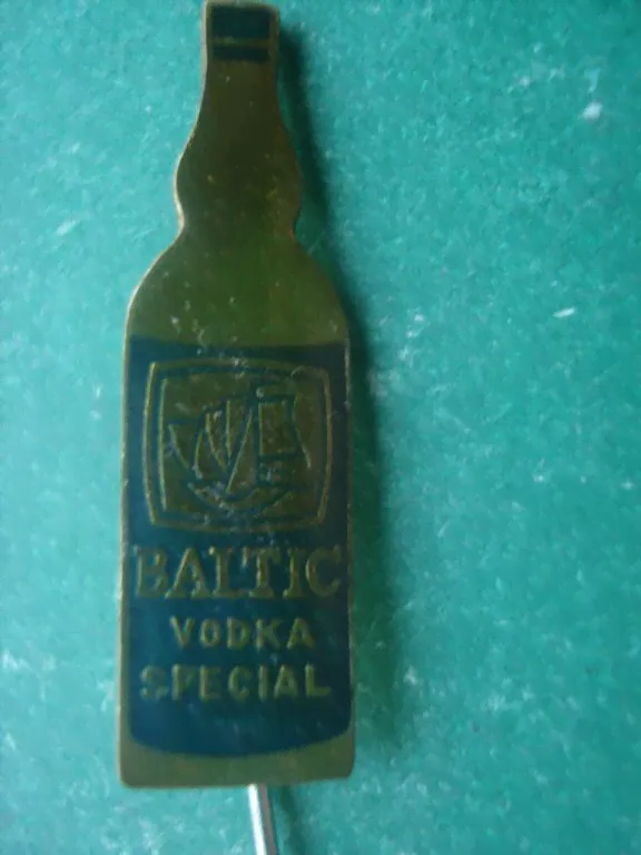 Алкоголь. VODKA "BALTIC" - ВОДКА "БАЛТИКА". Польша. Тяжелый.
